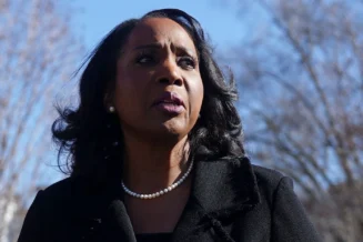 Lisa Cook, do Fed, defende decisão da Suprema Corte contra Trump