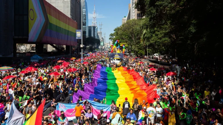 Como surgiu a Parada do Orgulho LGBT+?