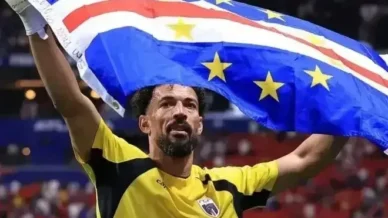 Após problema com visto, mãe de Vozinha vai à Copa do Mundo; entenda o caso