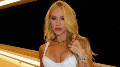 Virginia ganha declaração de Vini Jr. em fotos e detalhe chama atenção
