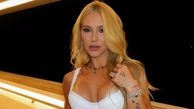 Virginia ganha declaração de Vini Jr. em fotos e detalhe chama atenção