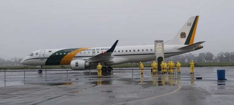 Justiça condena ex-sargento que levou 37 kg de cocaína em avião da FAB