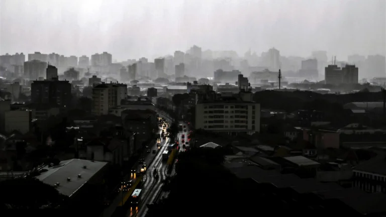 Defesa Civil monitora chuva intensa que pode atingir o RS na próxima semana