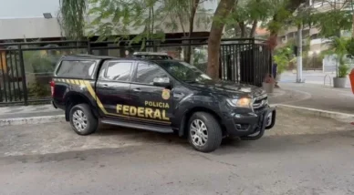 Lavagem de dinheiro bilionária com combustíveis é alvo da PF no Rio