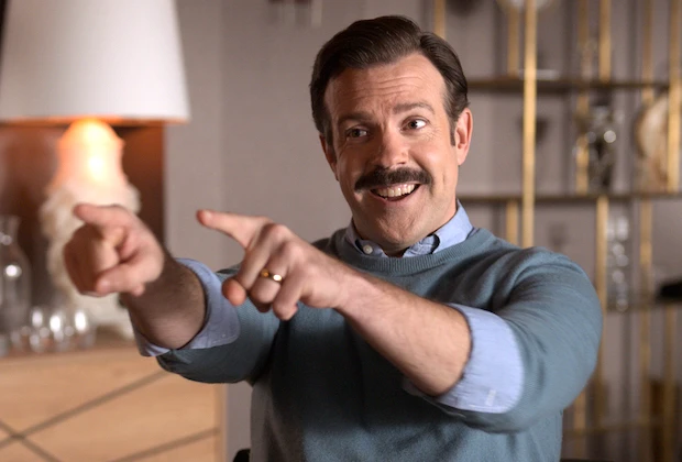 Jason Sudeikis faz da première de “Ted Lasso” uma entrega de correio