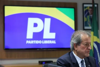 Chapas puras pressionam caixa do PL na eleição