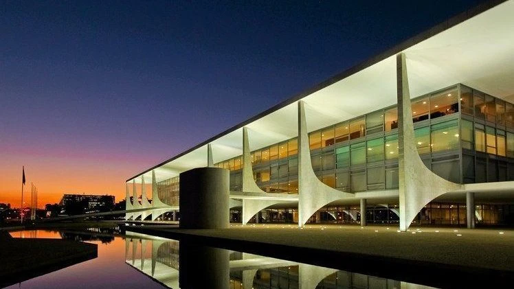 Brasília terá semana de céu aberto e temperaturas elevadas; veja previsão