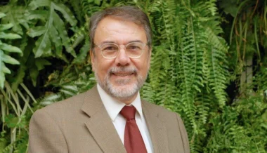 Morre o jornalista Carlos Monforte, um dos primeiros âncoras do Brasil, aos 77 anos