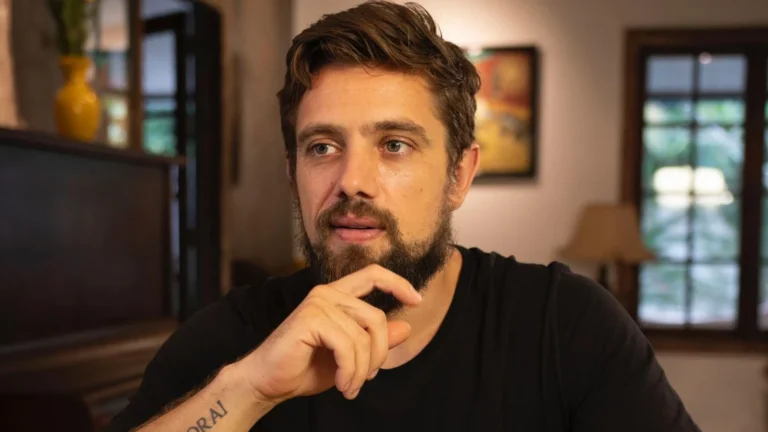 Rafael Cardoso agradece apoio da família durante tratamento químico