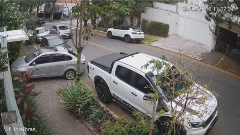 Vídeo: Homens são presos após roubo à casa de policial civil em SP