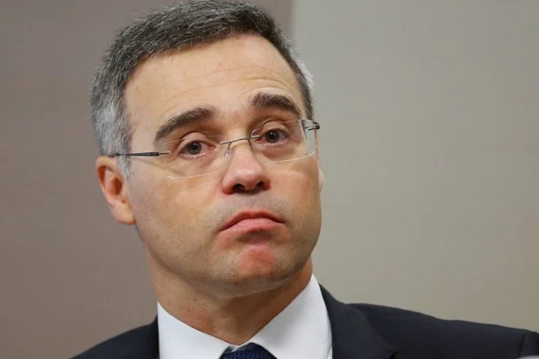 “Dark Horse”: produtora pede que Mendonça suspenda e puxe inquérito ao STF