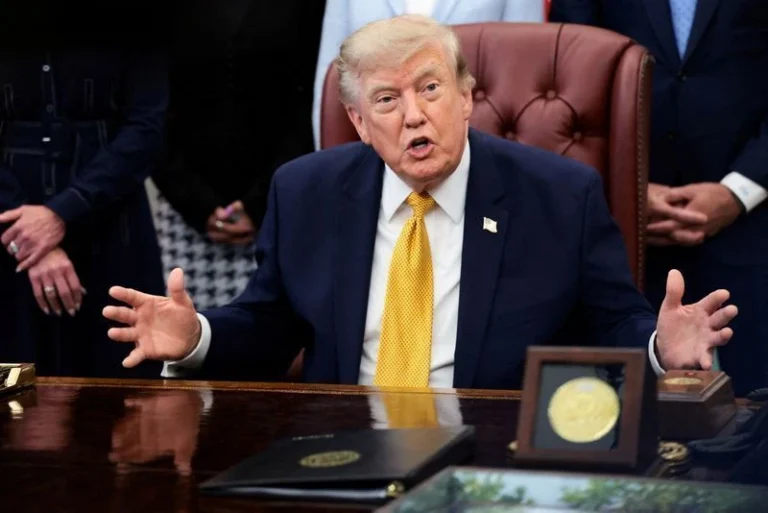 Trump diz que Irã terá que pagar indenização por pessoas que matou