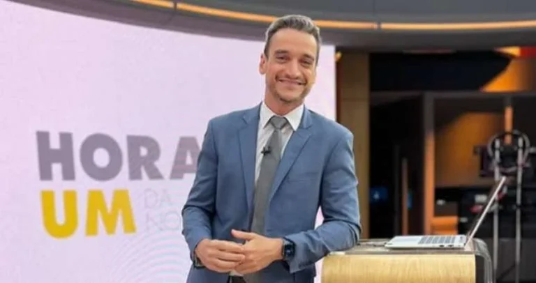 Apresentador da Globo revela rotina extrema: dorme às 17h, acorda à 0h, reunião às 2h e muito café