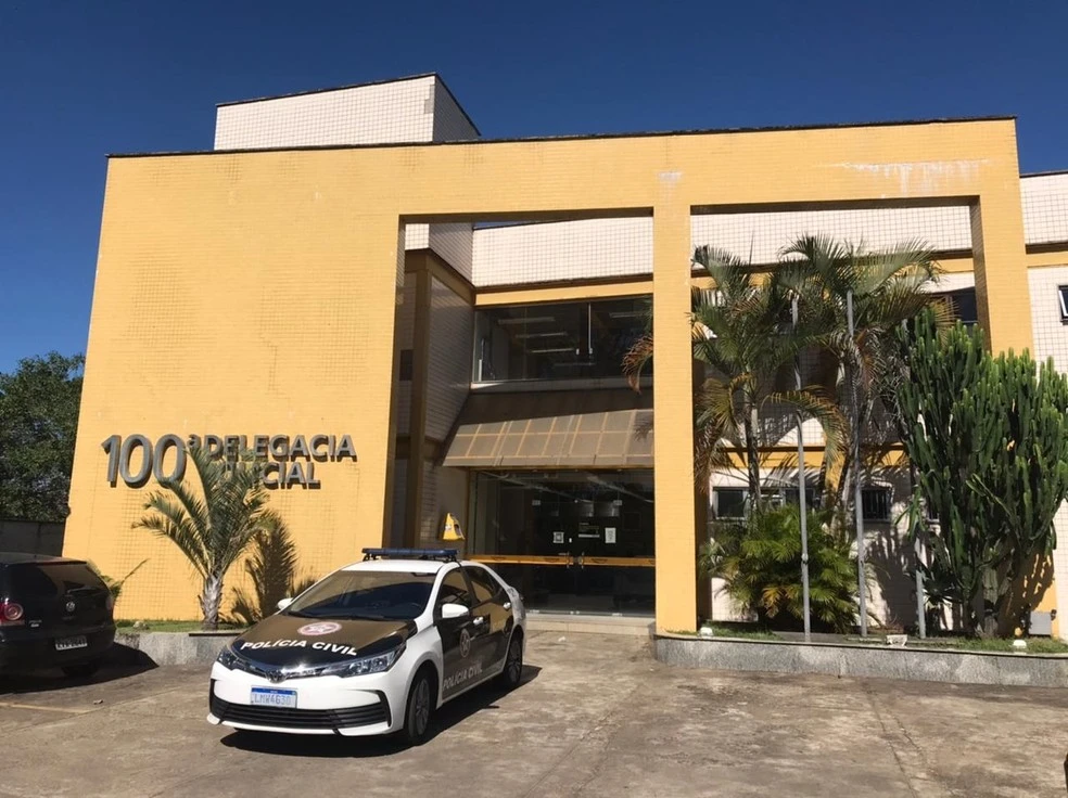 Homem é preso por agredir companheira e criança de 6 anos em Quatis