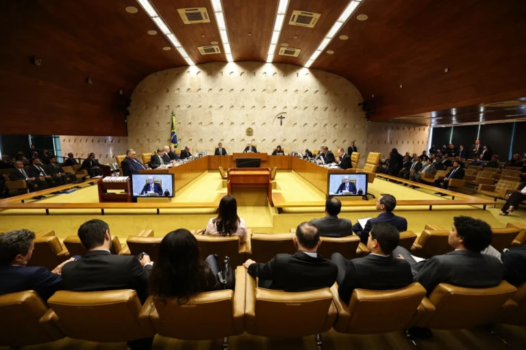 Análise: Governo se reorganiza com a crise do STF