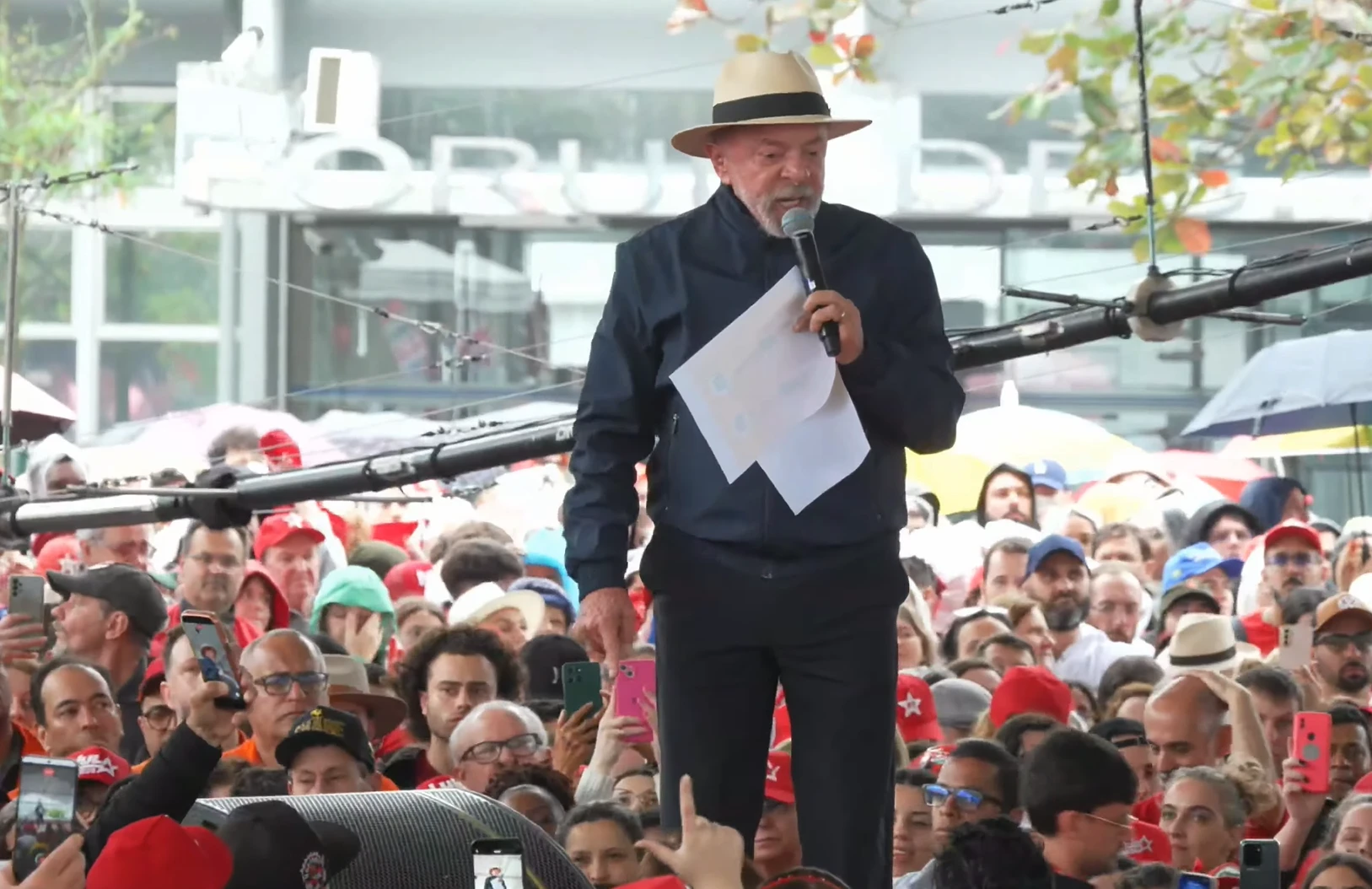 Em SC, Lula diz que agro deveria 