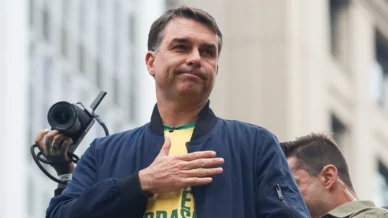 Flávio defende Mendonça e pede investigação de 