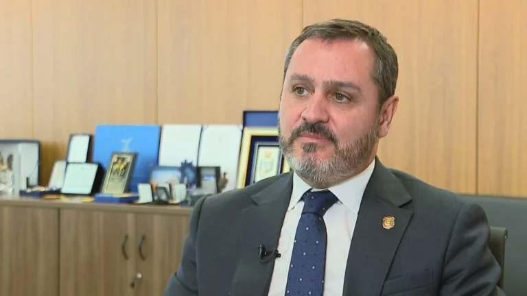 Delegados da PF defendem que plenário do STF analise afastamento de Andrei