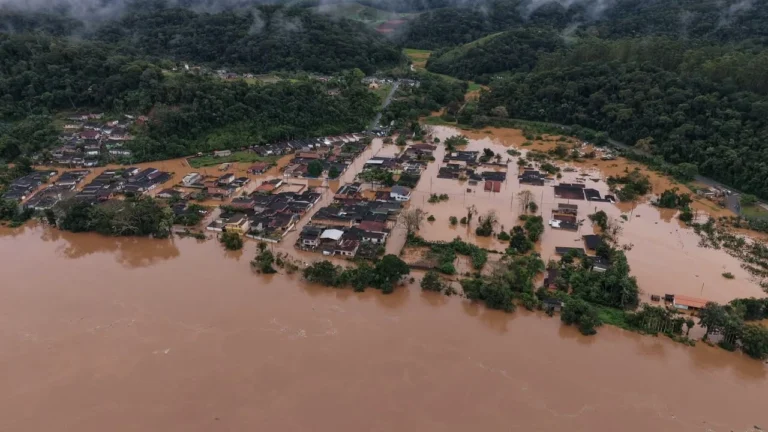 Tomada por alagamentos, Eldorado receberá ajuda emergencial do governo