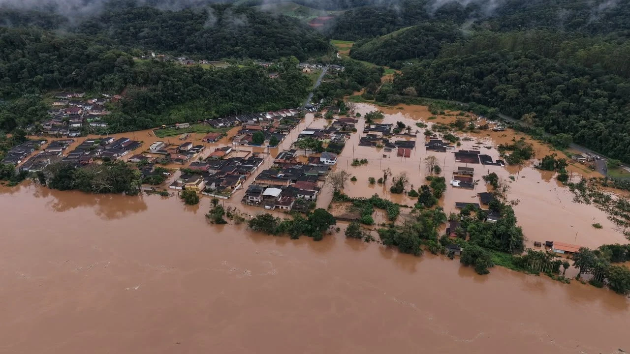 Tomada por alagamentos, Eldorado receberá ajuda emergencial do governo