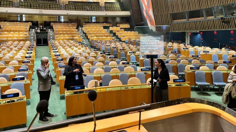 ONU muda teleprompter e escada é checada para evitar problemas com Trump