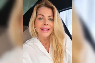 Karina Bacchi surpreende e revela há quanto tempo vive sem ter relações: 'Estou me guardando'