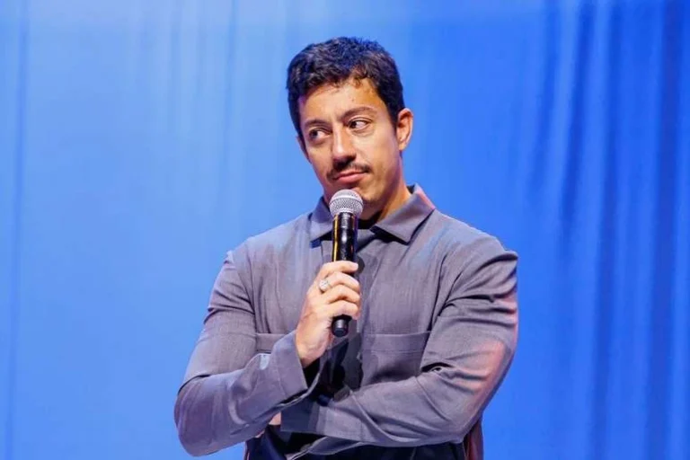 Renato Albani é diagnosticado com paralisia de Bell