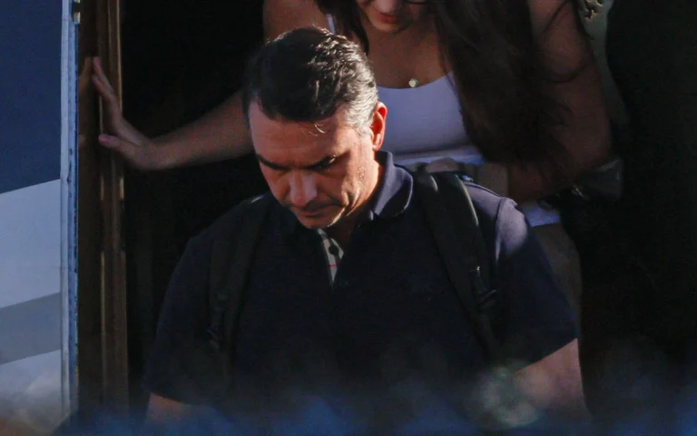 Carta de Flávio mobiliza aliados e provoca críticas de governistas