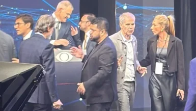 Debate na Band tem bate-boca entre marqueteiros e tensão nos bastidores