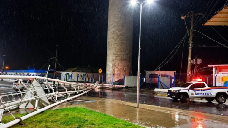 Chuvas causam alagamentos no estado de SP; capital teve estado e atenção