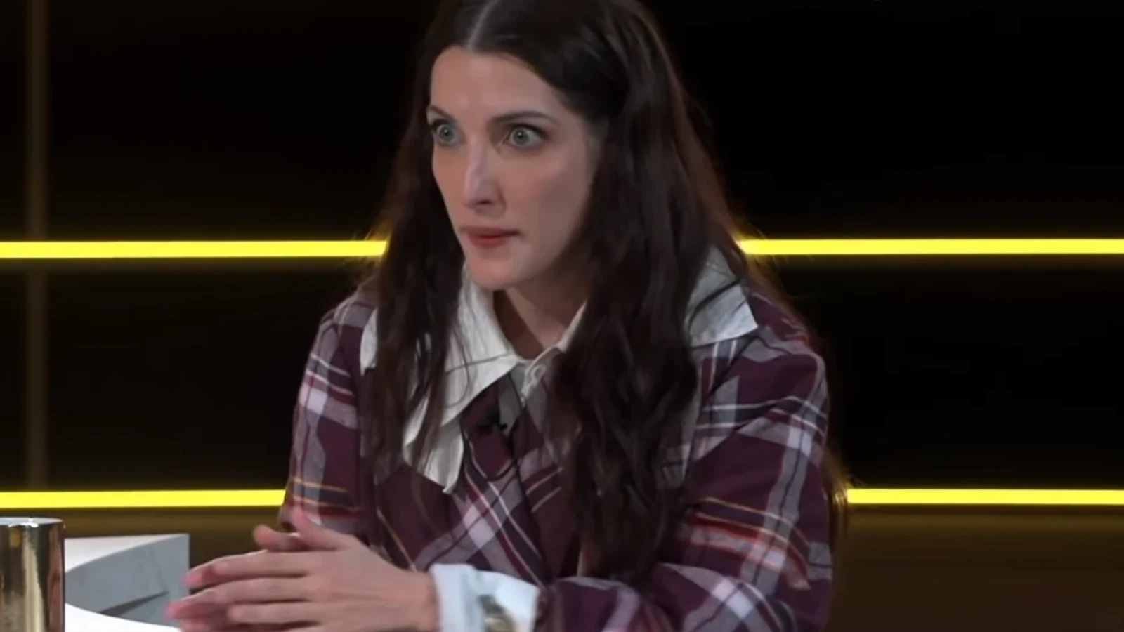 Clarice Falcão revela motivo de término com Gregório Duvivier