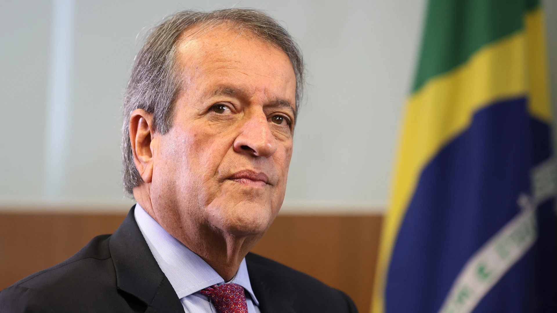 PL convoca reunião de emergência após Flávio Bolsonaro deixar o Brasil