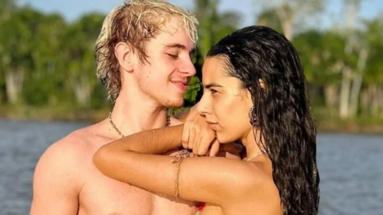 Juliano Floss publica foto com a ex-namorada, Marina Sena; confira