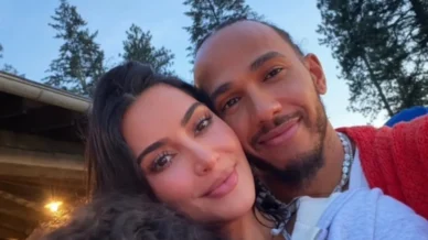 Kim Kardashian rouba cena ao apoiar Lewis Hamilton no GP de Singapura