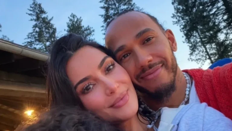 Kim Kardashian rouba cena ao apoiar Lewis Hamilton no GP de Singapura